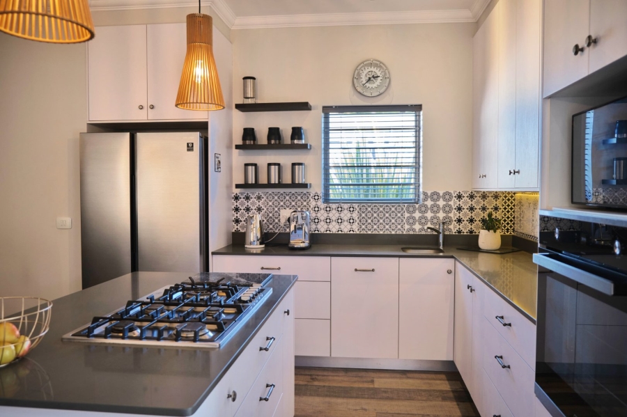 4 Bedroom Property for Sale in Earls Court Lifestyle Estate Western Cape